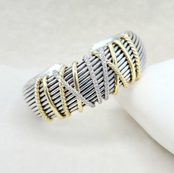David Yurman Jewelry - David Yurman Helena Cuff Bracelet With 18k Gold And Pave Diamonds